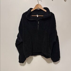 Cozy Black Fleece pullover top/jacket